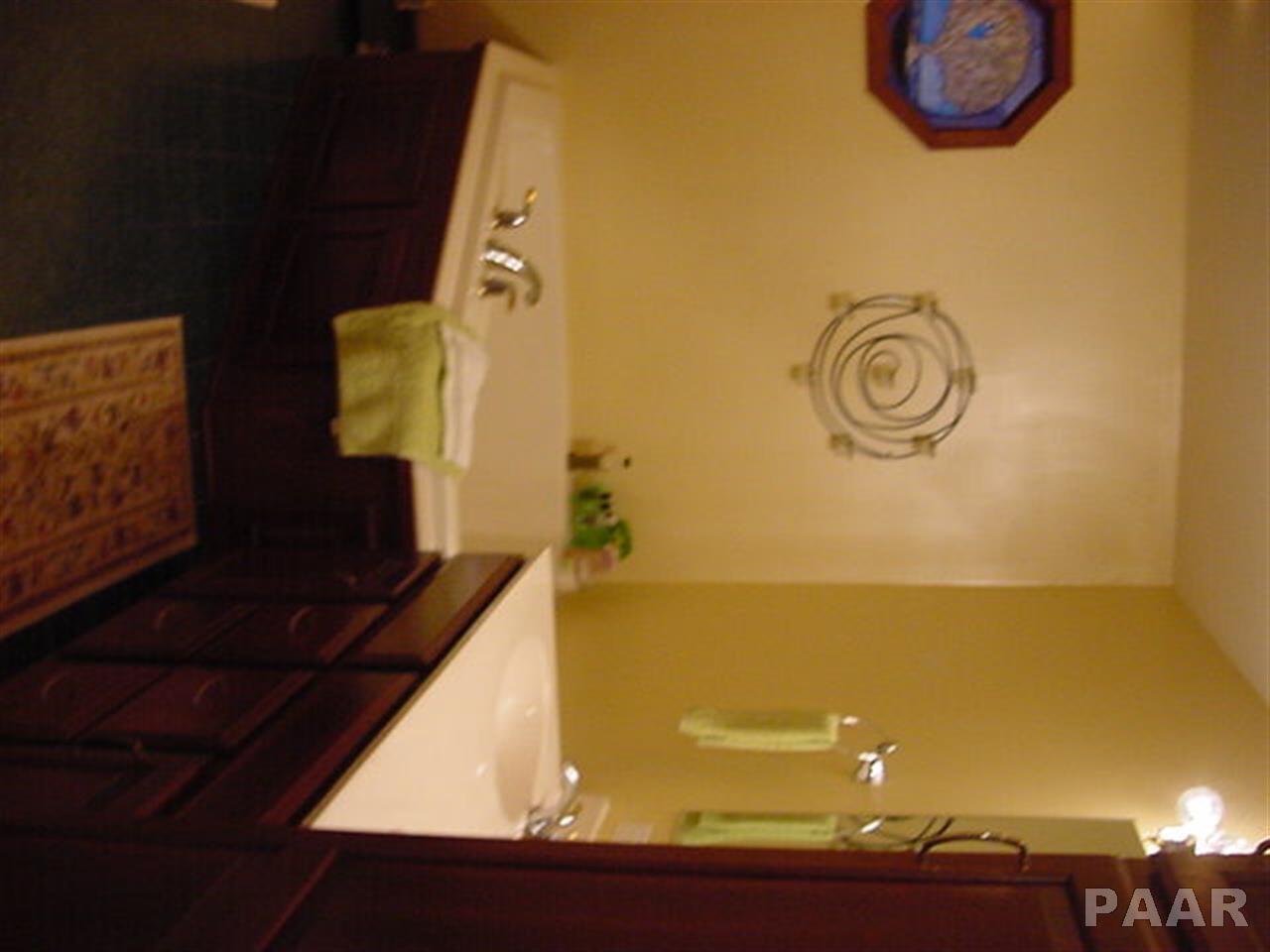 1425 North Kickapoo Creek Road Peoria, IL 61604 - Photo 10 of 20 Gallery Image 10