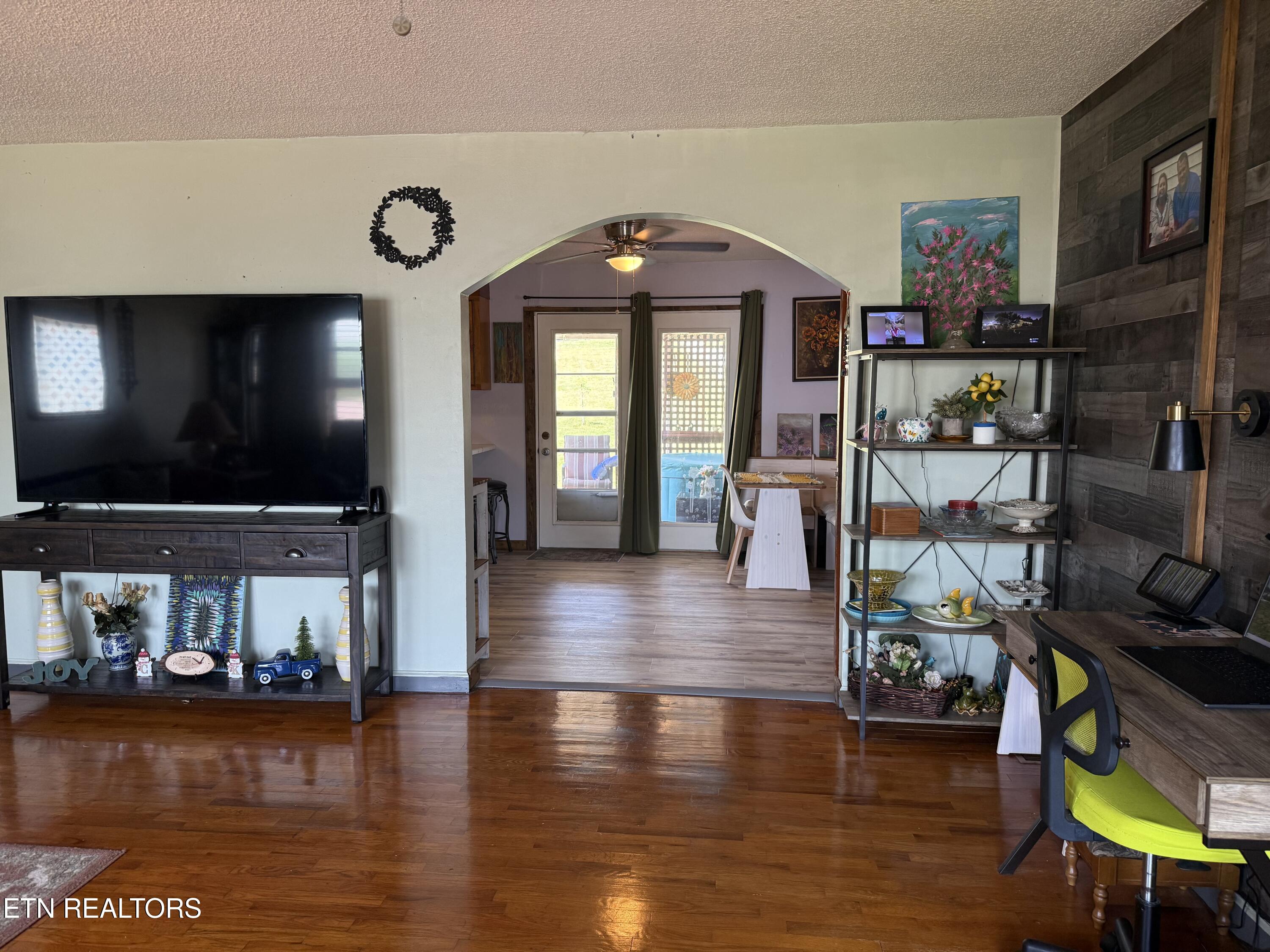 708 Rio-Vista Drive Loudon, TN 37774 - Photo 11 of 53 IMG_9667
