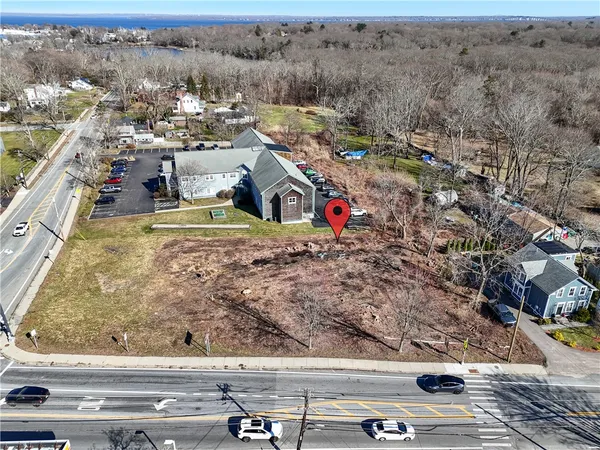 $300,000 | 344 Tower Hill Road, North Kingstown, RI 02852