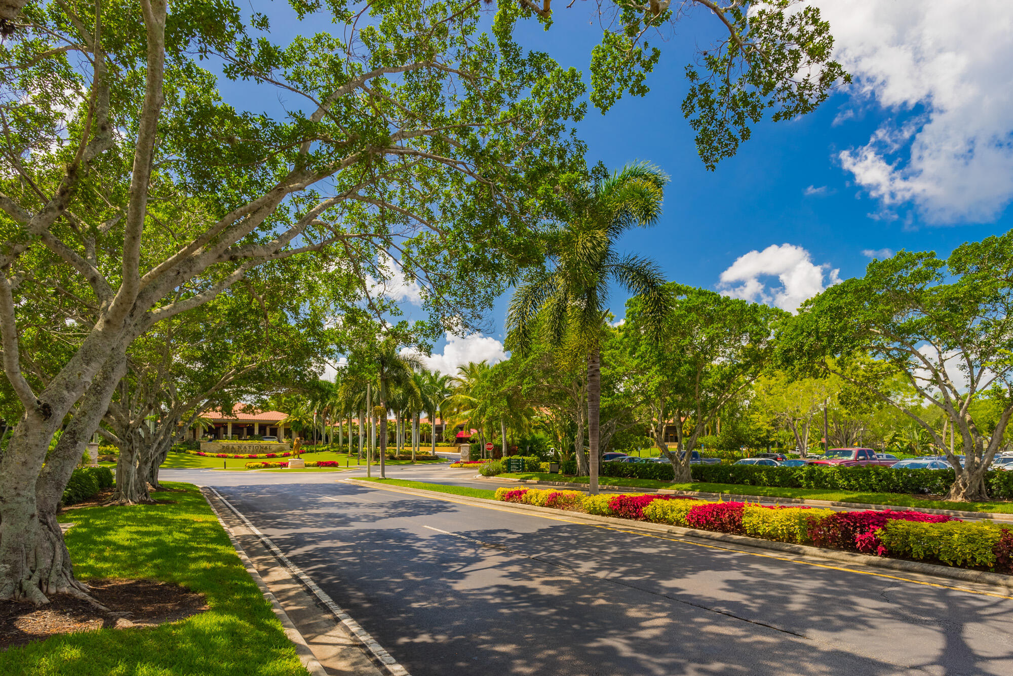 25 Commodore Place Palm Beach Gardens, FL 33418 - Photo 64 of 68 a view of swimming pool with an outdoor space and seating area