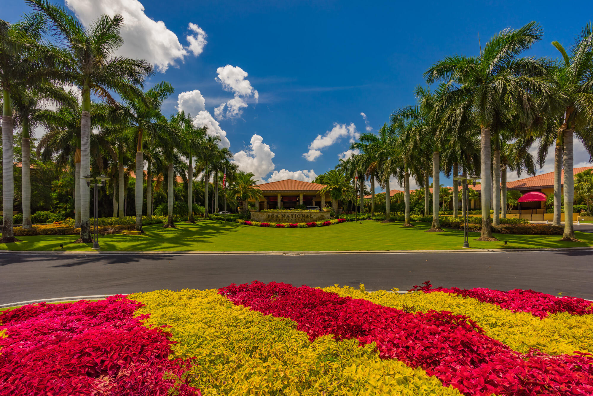 25 Commodore Place Palm Beach Gardens, FL 33418 - Photo 65 of 68 PGA National_resort-entrance