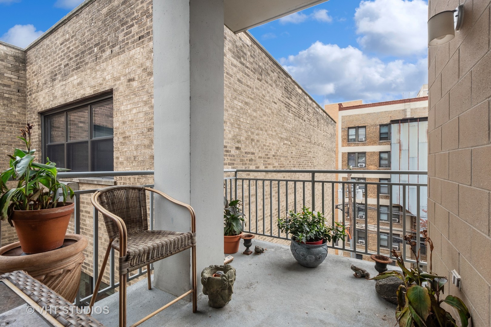 5556 North Sheridan Road, Unit 407 Chicago, IL 60640 - Photo 15 of 19 Gallery Image 15