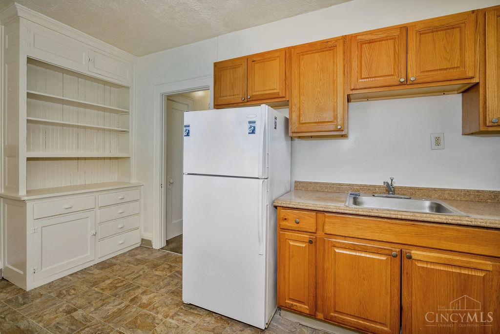 1226 Rutledge Avenue Cincinnati, OH 45205 - Photo 9 of 40