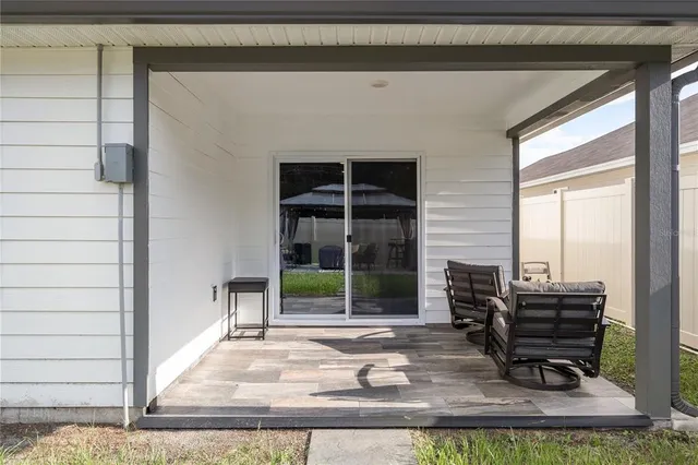 a house view with a outdoor space