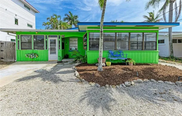 $1,190,000 | 2111 Avenue B, Bradenton Beach, FL 34217