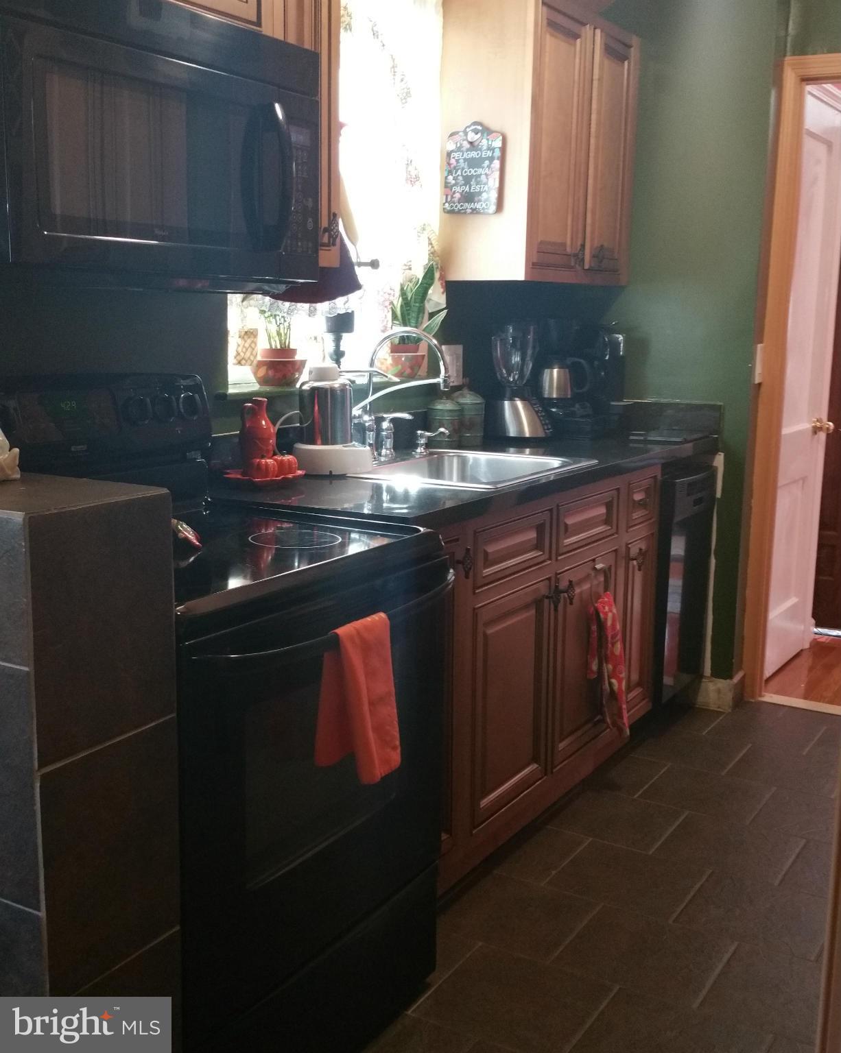 2619 Weisman Road Silver Spring, MD 20902 - Photo 11 of 14 Kitchen