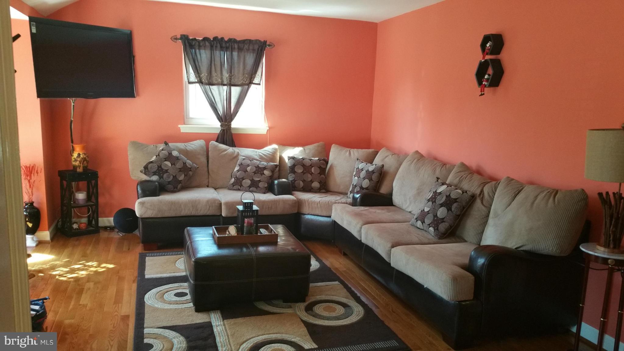 2619 Weisman Road Silver Spring, MD 20902 - Photo 9 of 14 Living Room 2