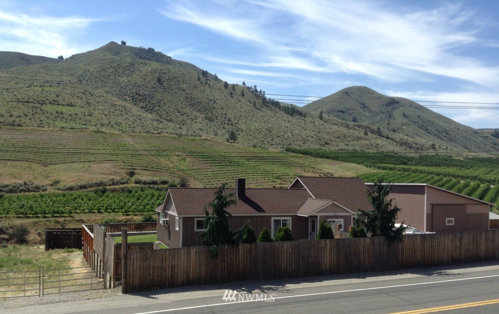 2775 Squilchuck Road Wenatchee, WA 98801 - Photo 1 of 21