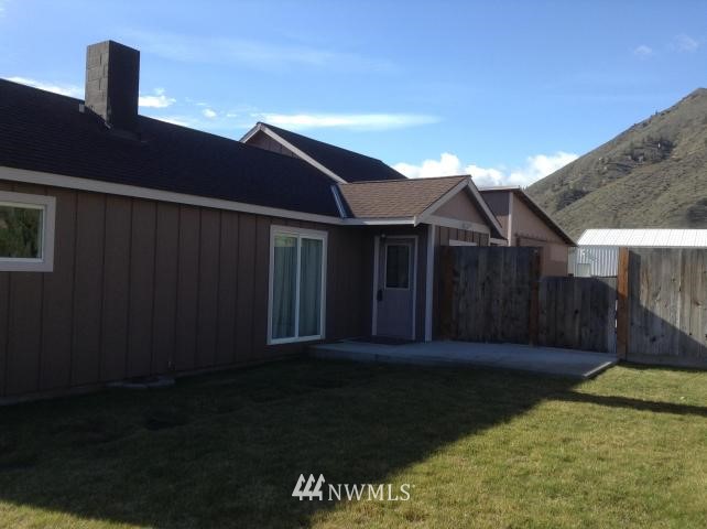 2775 Squilchuck Road Wenatchee, WA 98801 - Photo 2 of 21