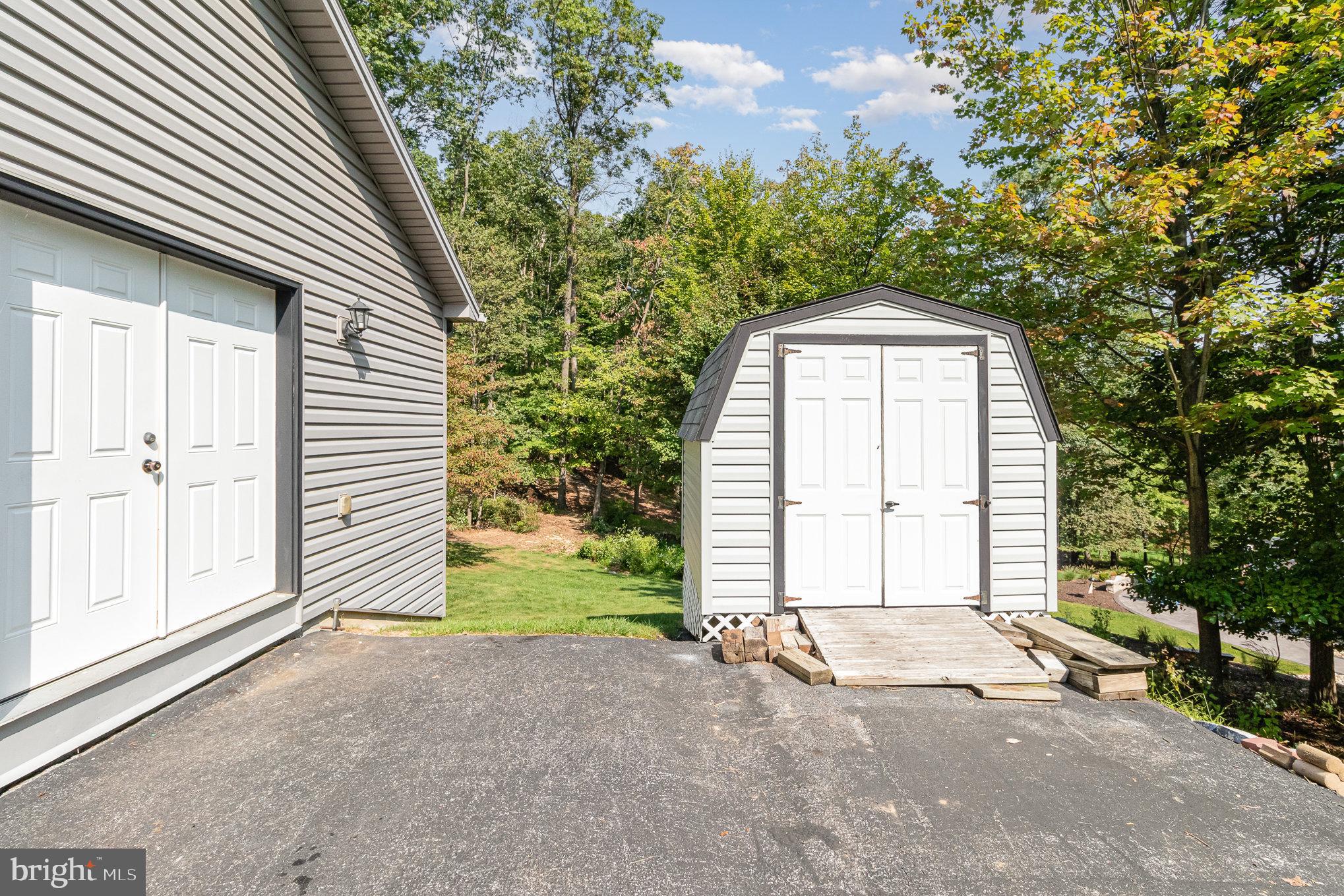 1127 Kuhn Road Boiling Springs, PA 17007 - Photo 37 of 46 Gallery Image 37