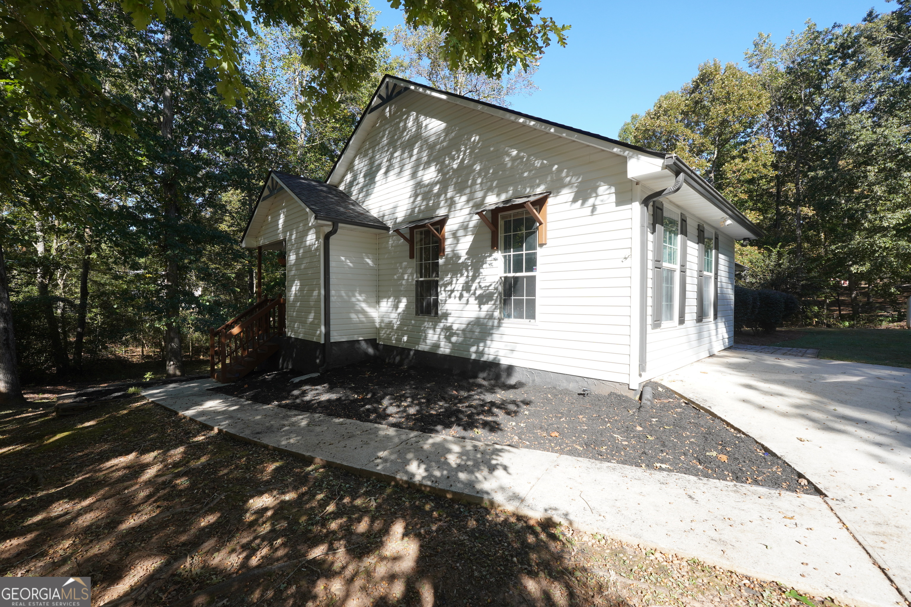114 Aristocratic Way Locust Grove, GA 30248 - Photo 3 of 41