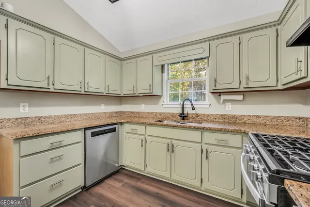 $278,500 | 114 Aristocratic Way, Locust Grove, GA 30248