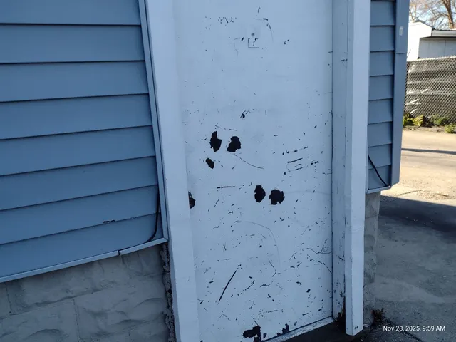 a close up of a shower