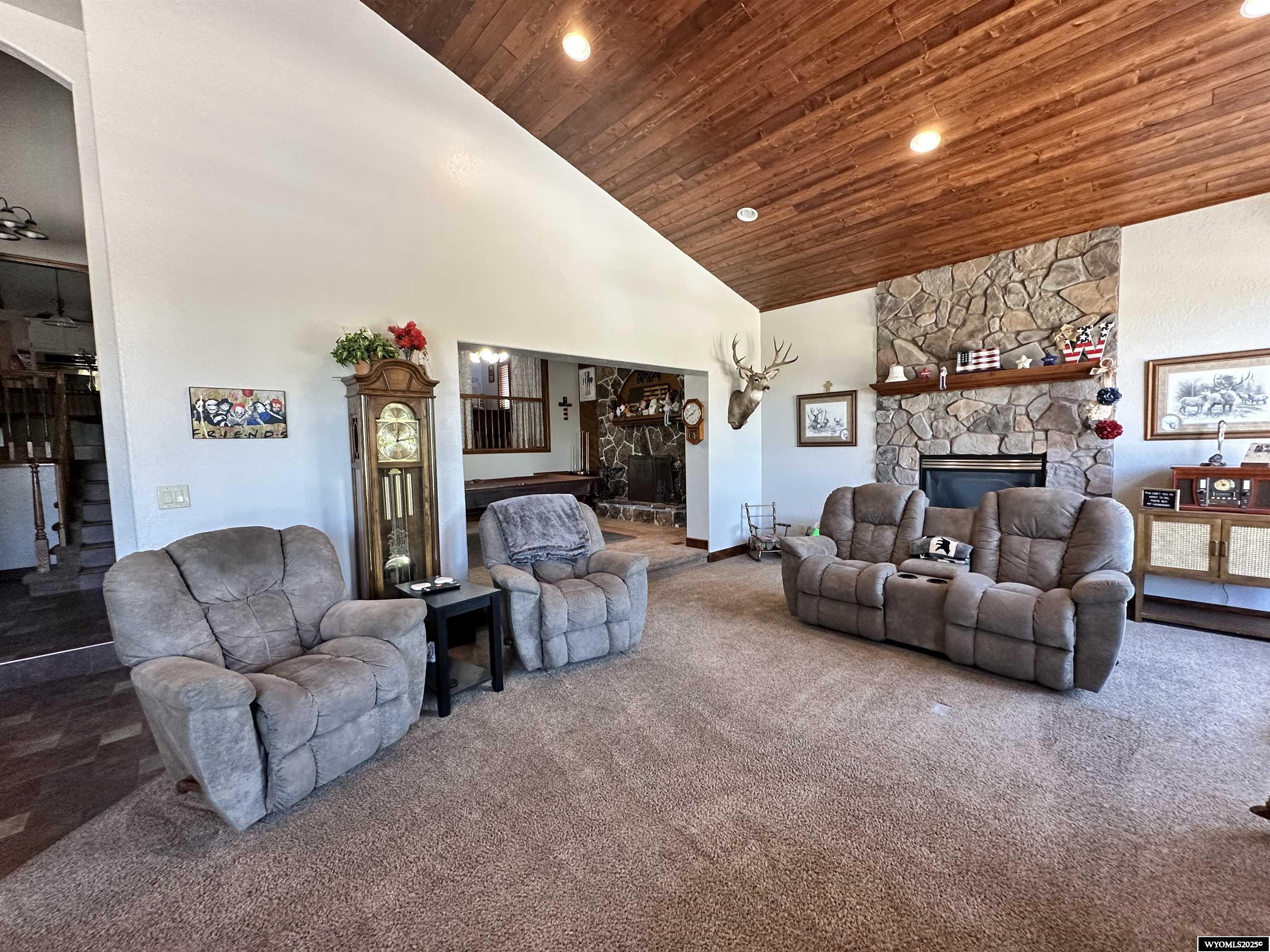 2030 Carson Street Rock Springs, WY 82901 - Photo 12 of 50