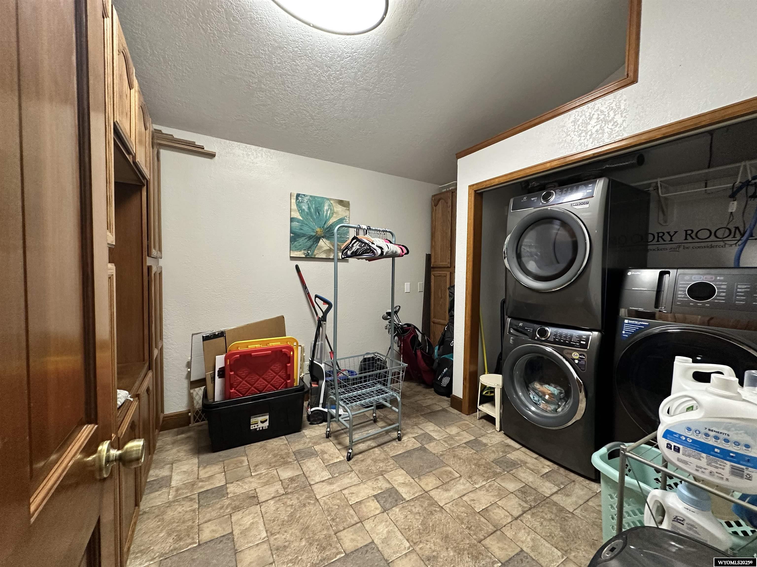 2030 Carson Street Rock Springs, WY 82901 - Photo 26 of 50