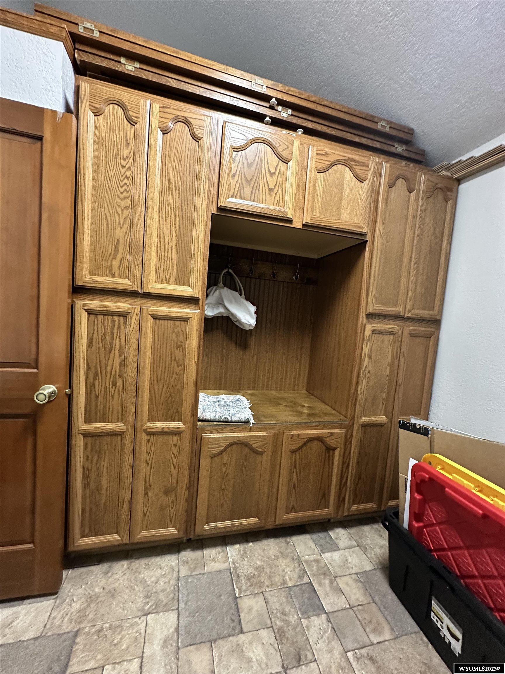 2030 Carson Street Rock Springs, WY 82901 - Photo 27 of 50