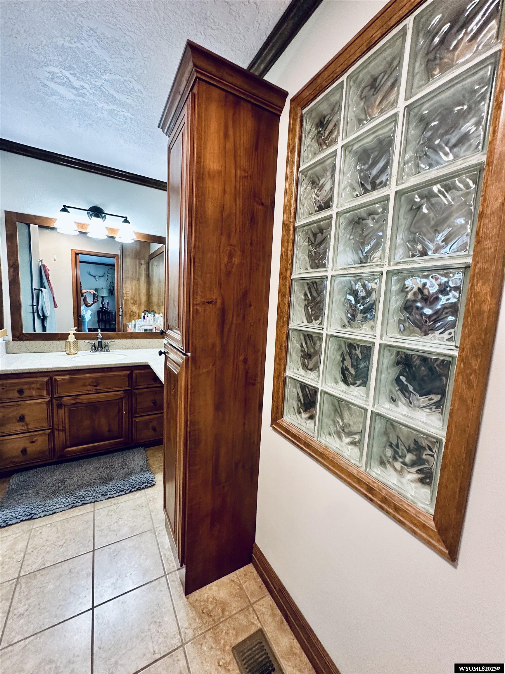 2030 Carson Street Rock Springs, WY 82901 - Photo 38 of 50