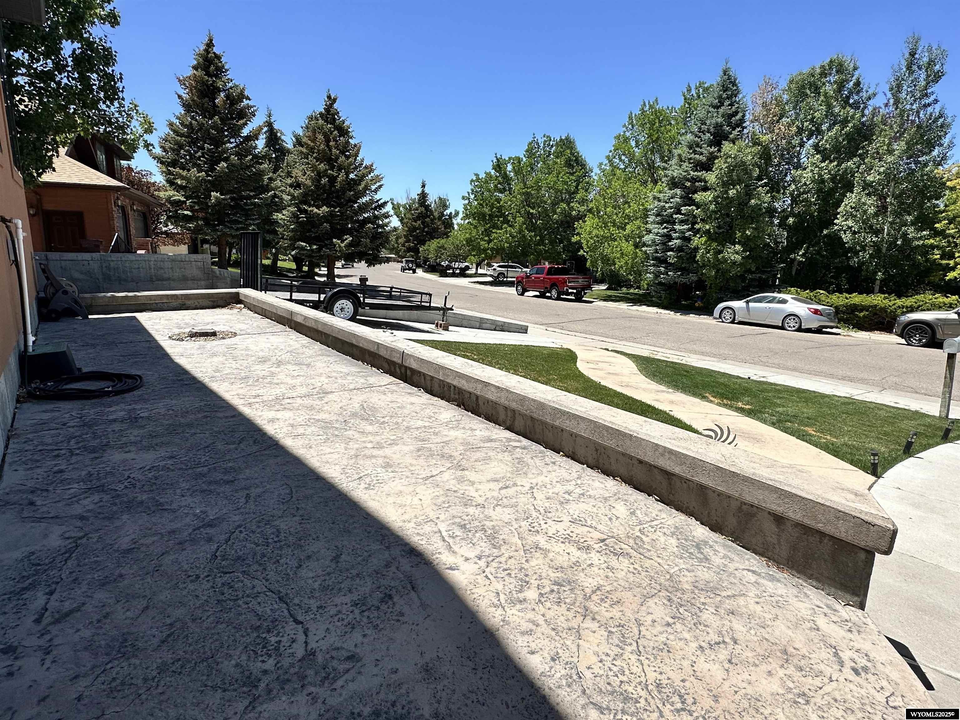 2030 Carson Street Rock Springs, WY 82901 - Photo 6 of 50