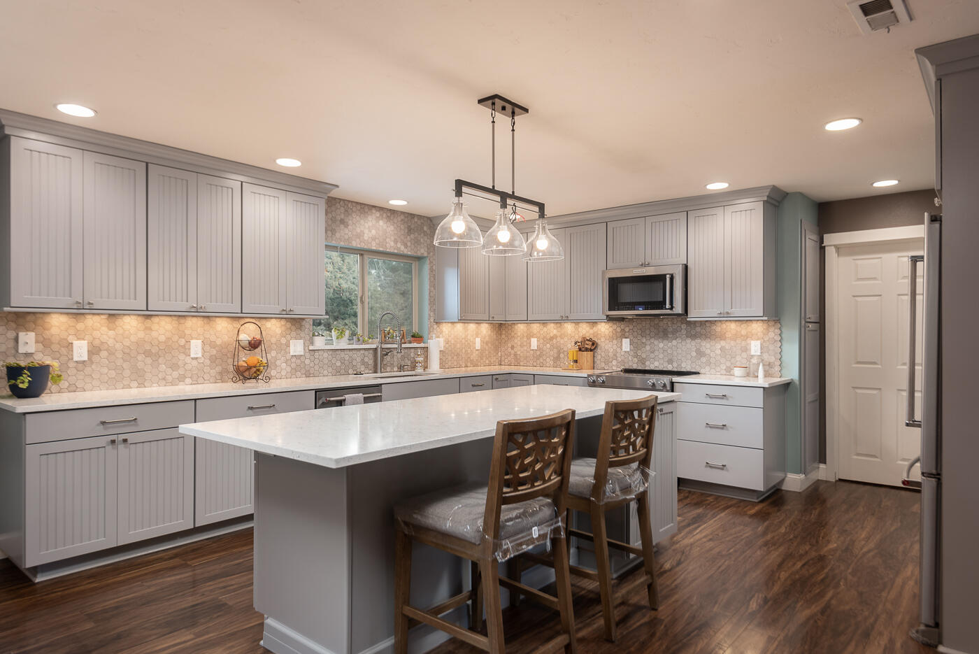 64215 Hunnell Road Bend, OR 97703 - Photo 1 of 6 Kitchen