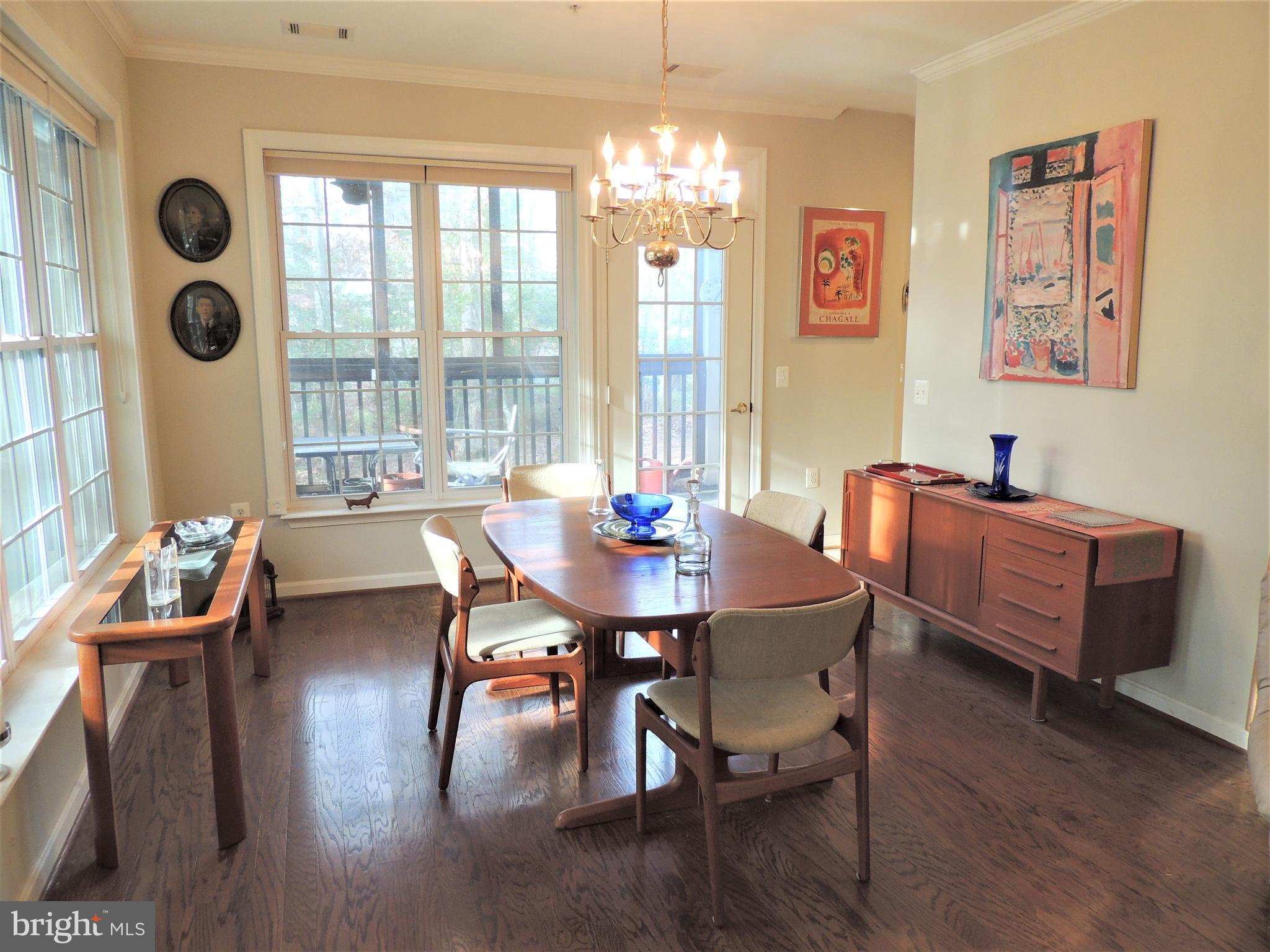 602 Runabout Loop Solomons, MD 20688 - Photo 5 of 30 Dining area