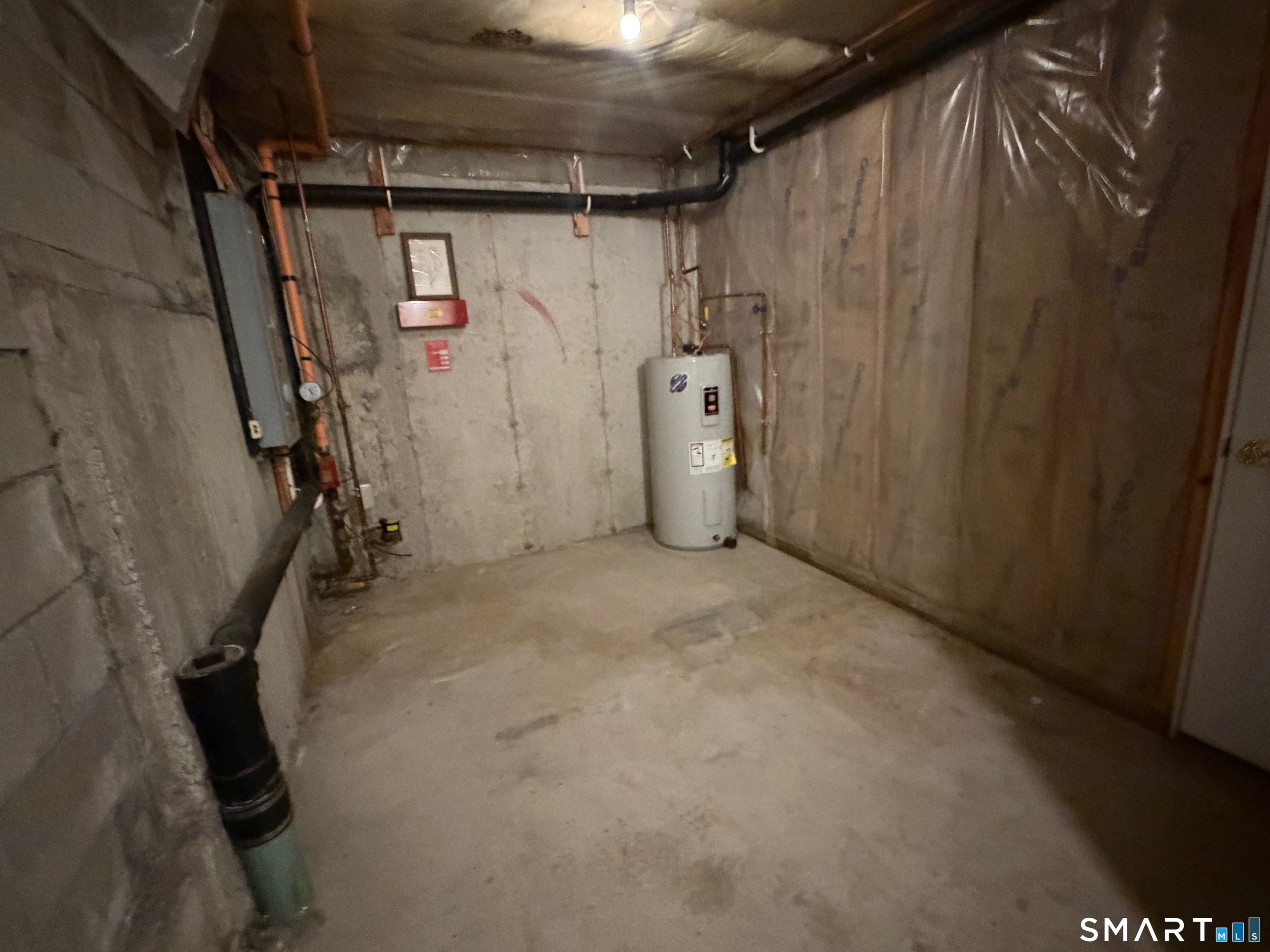 108 Mohican Avenue, Unit 10 Waterbury, CT 06708 - Photo 13 of 20