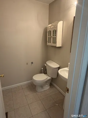 $1,925 | 108 Mohican Avenue, Unit 10, Waterbury, CT 06708