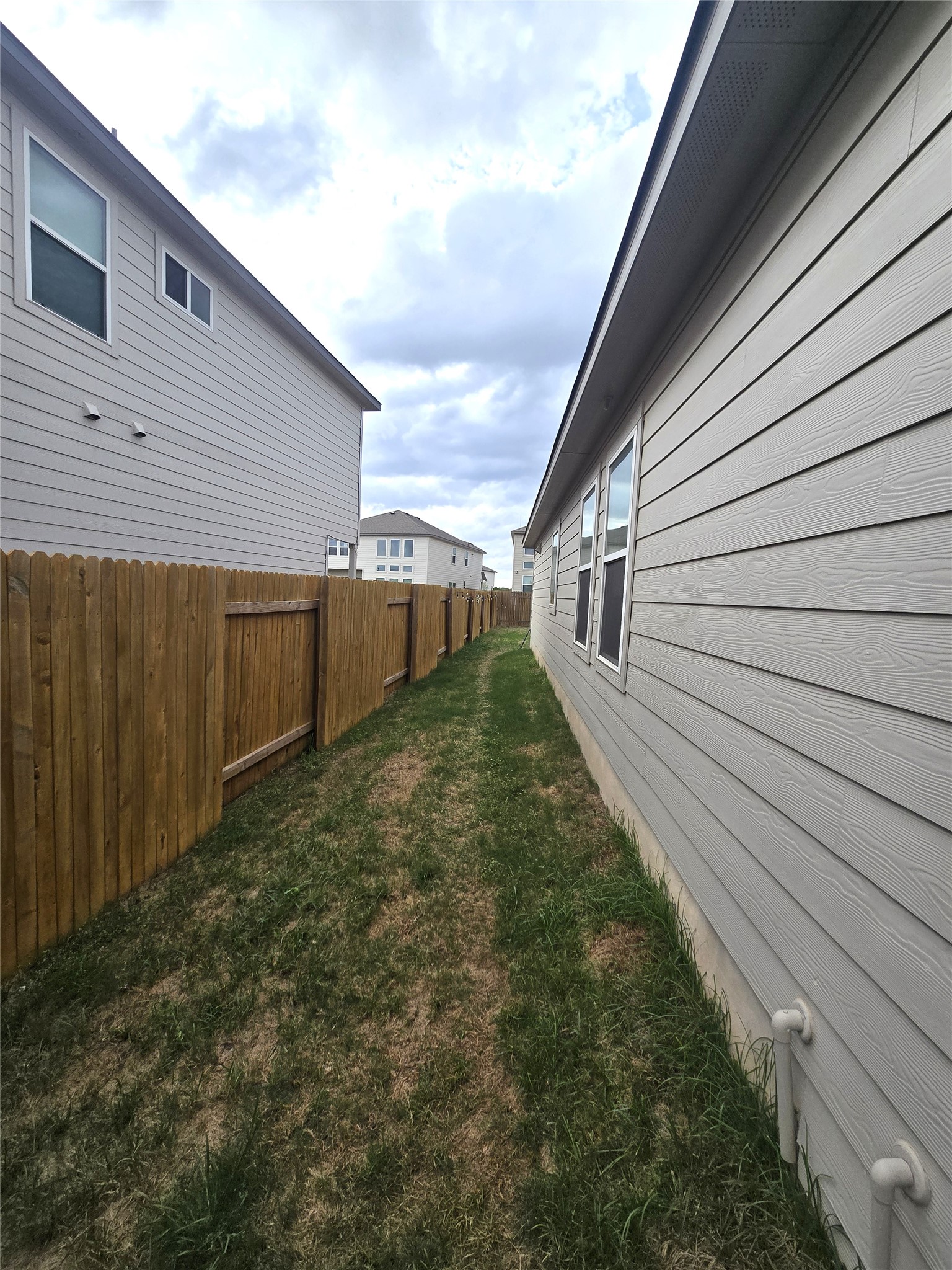 133 Boulder Ridge Trail Liberty Hill, TX 78642 - Photo 22 of 32 View of fenced yard