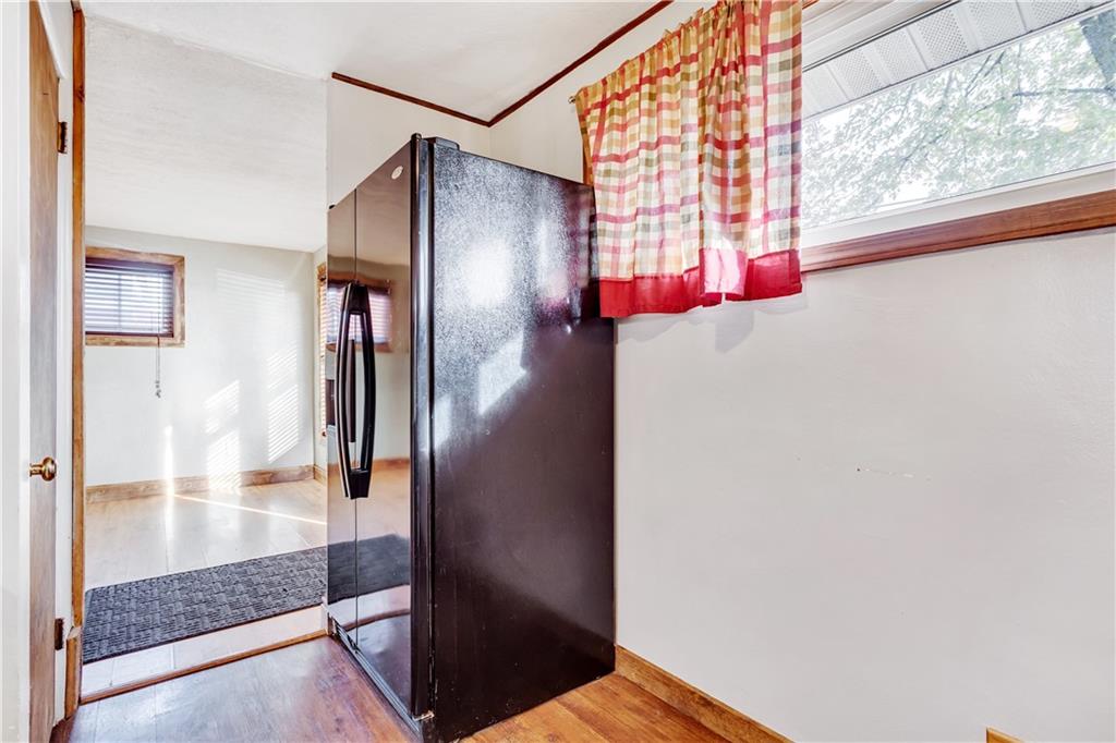 294 Ewings Mill Road Coraopolis, PA 15108 - Photo 6 of 23 Gallery Image 6