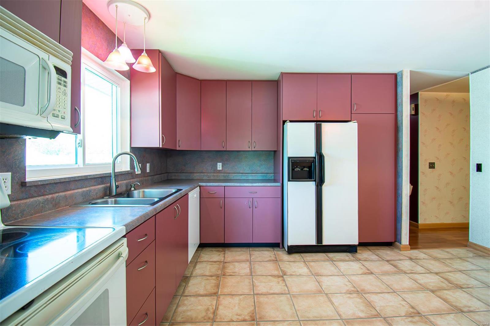 643 Wynn Place Ballwin, MO 63021 - Photo 8 of 70