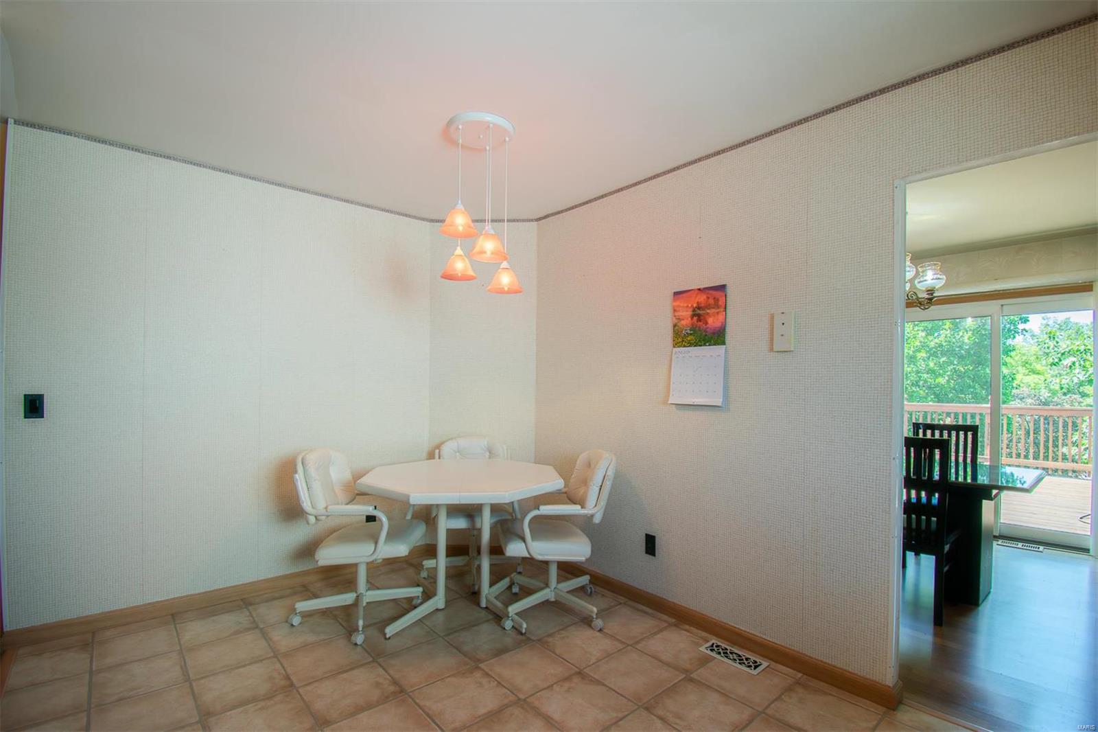 643 Wynn Place Ballwin, MO 63021 - Photo 9 of 70