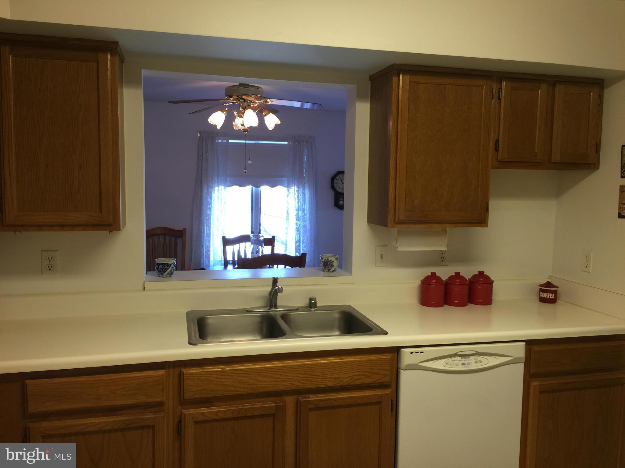 445 Pleasanton Road, Unit 21 Westminster, MD 21157 - Photo 9 of 18 Kitchen