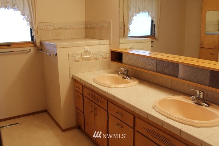 2 Brick Road Ellensburg, WA 98926 - Photo 8 of 15