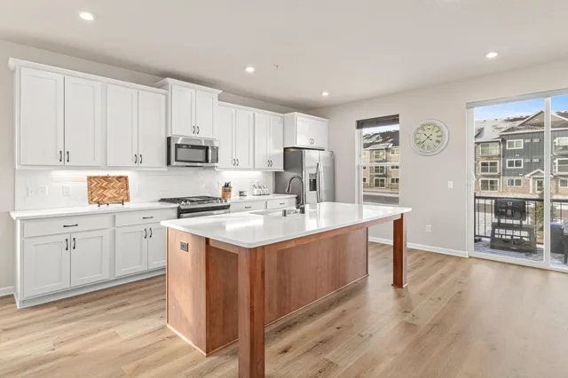 $2,875 | 13565 Territorial Road, Maple Grove, MN 55369