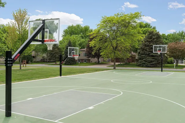 $2,875 | 13565 Territorial Road, Maple Grove, MN 55369