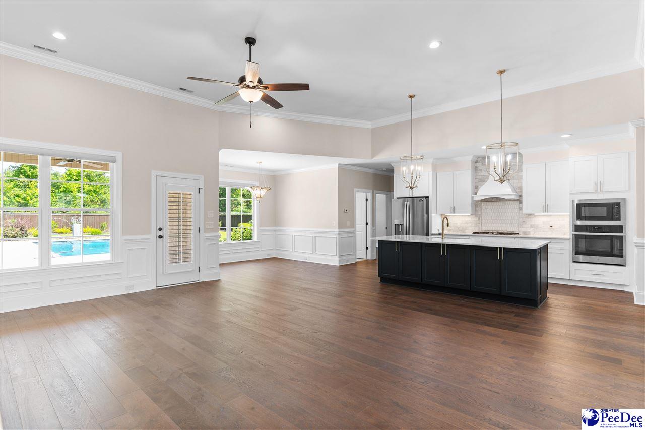 1637 Rugby Lane Florence, SC 29501 - Photo 8 of 39 Gallery Image 8