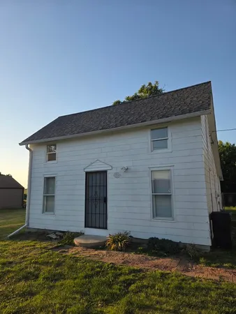 $69,900 | 19550 Fellows Road, Morrison, IL 61270