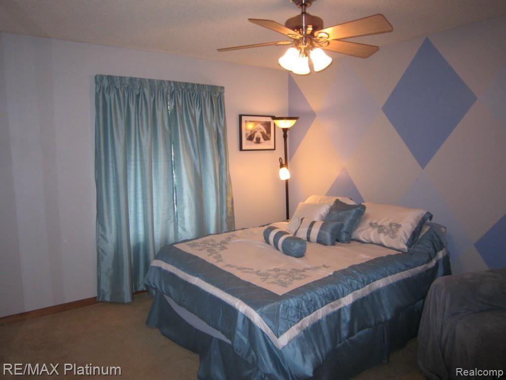 2774 North Tipsico Lake Road Hartland, MI 48353 - Photo 12 of 33 IMG_3292.jpg