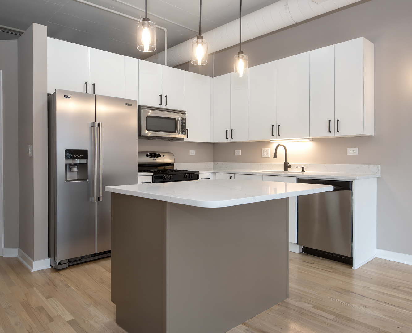 950 West Monroe Street, Unit 402 Chicago, IL 60607 - Photo 10 of 33
