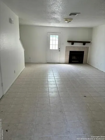 $1,100 | 7801 Richard Frank Way, Unit 4, San Antonio, TX 78240