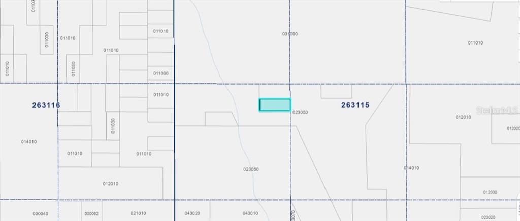 Mills Road Fort Meade, FL 33841 - Photo 2 of 3 a bathroom with a shower