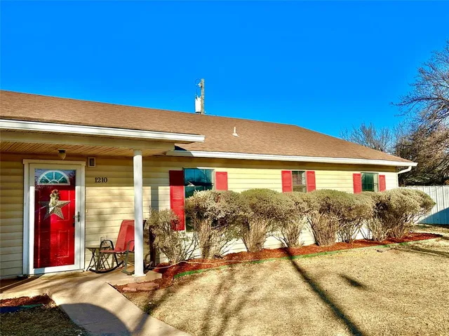 $285,000 | 1210 South 9th Street, Merkel, TX 79536