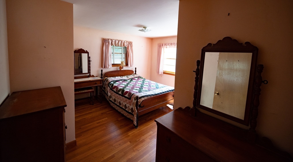 320 Fort Pond Road Lancaster, MA 01523 - Photo 13 of 35