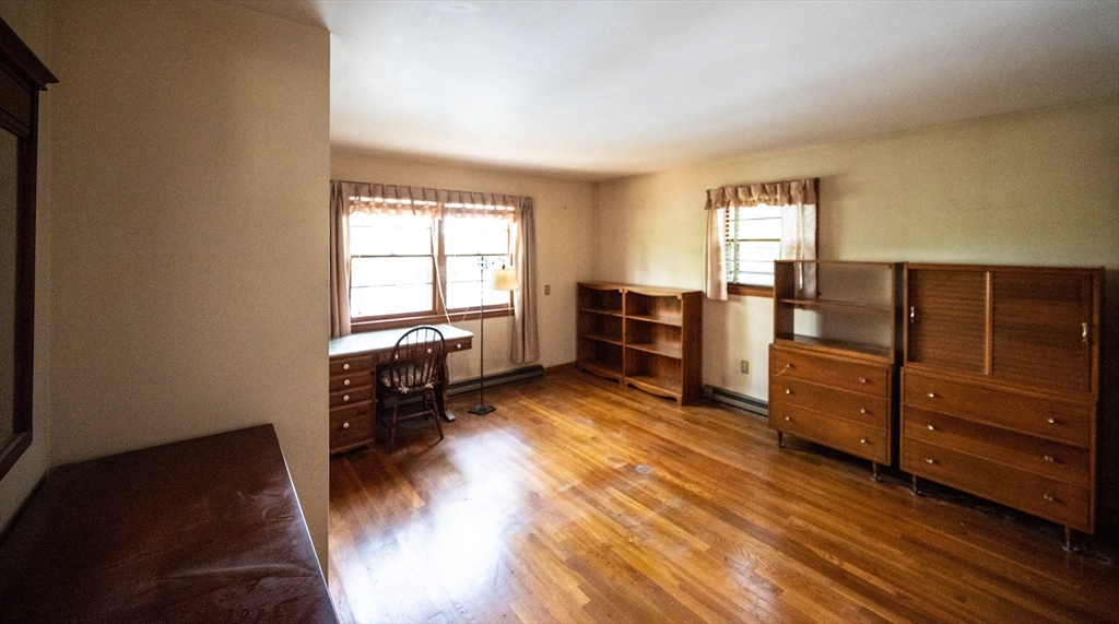 320 Fort Pond Road Lancaster, MA 01523 - Photo 15 of 35
