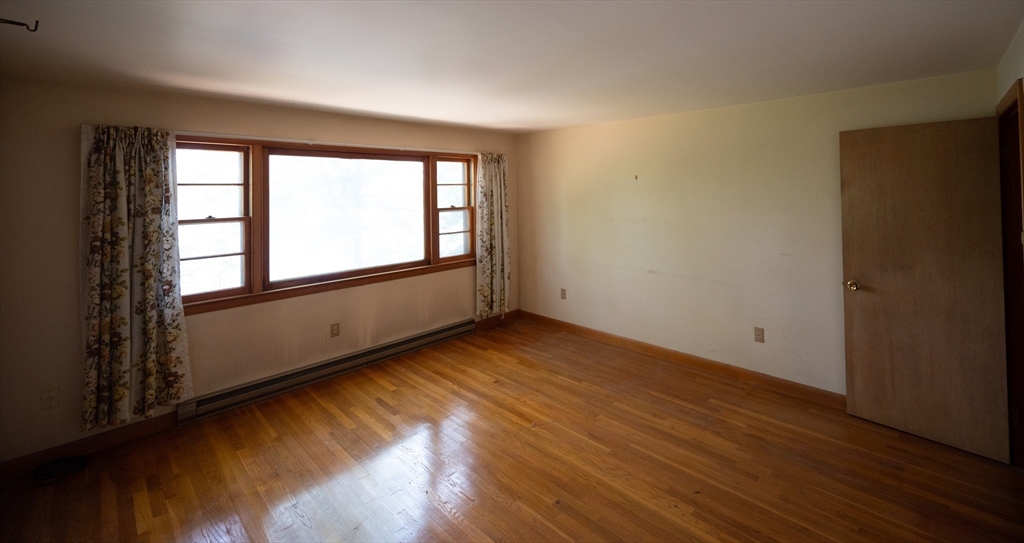 320 Fort Pond Road Lancaster, MA 01523 - Photo 18 of 35