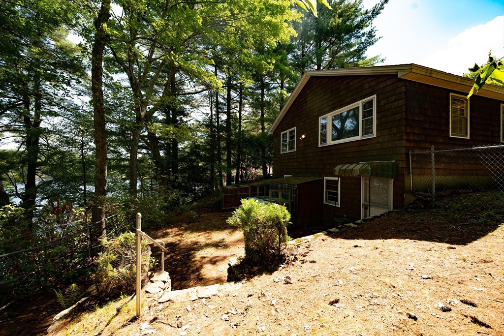 320 Fort Pond Road Lancaster, MA 01523 - Photo 5 of 35