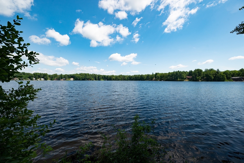 320 Fort Pond Road Lancaster, MA 01523 - Photo 8 of 35