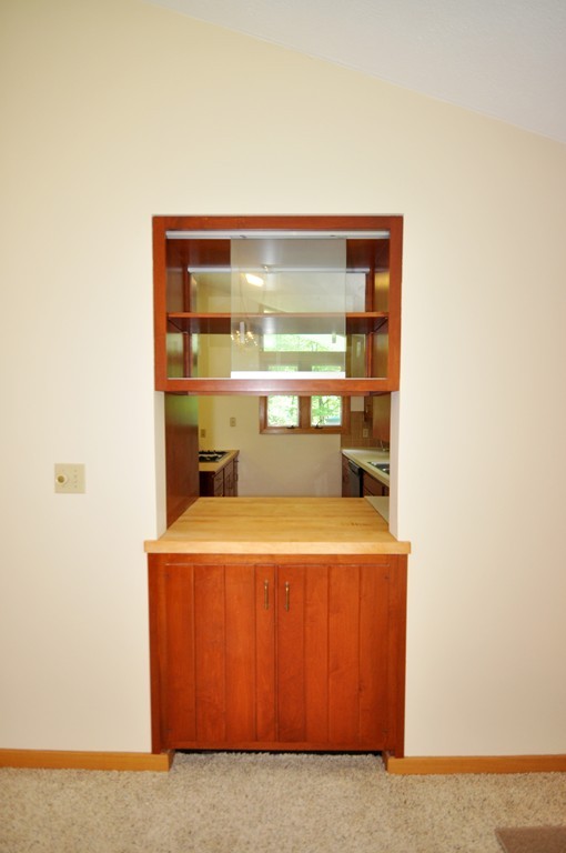 136 Temple Road Concord, MA 01742 - Photo 4 of 27 a room with a lamp