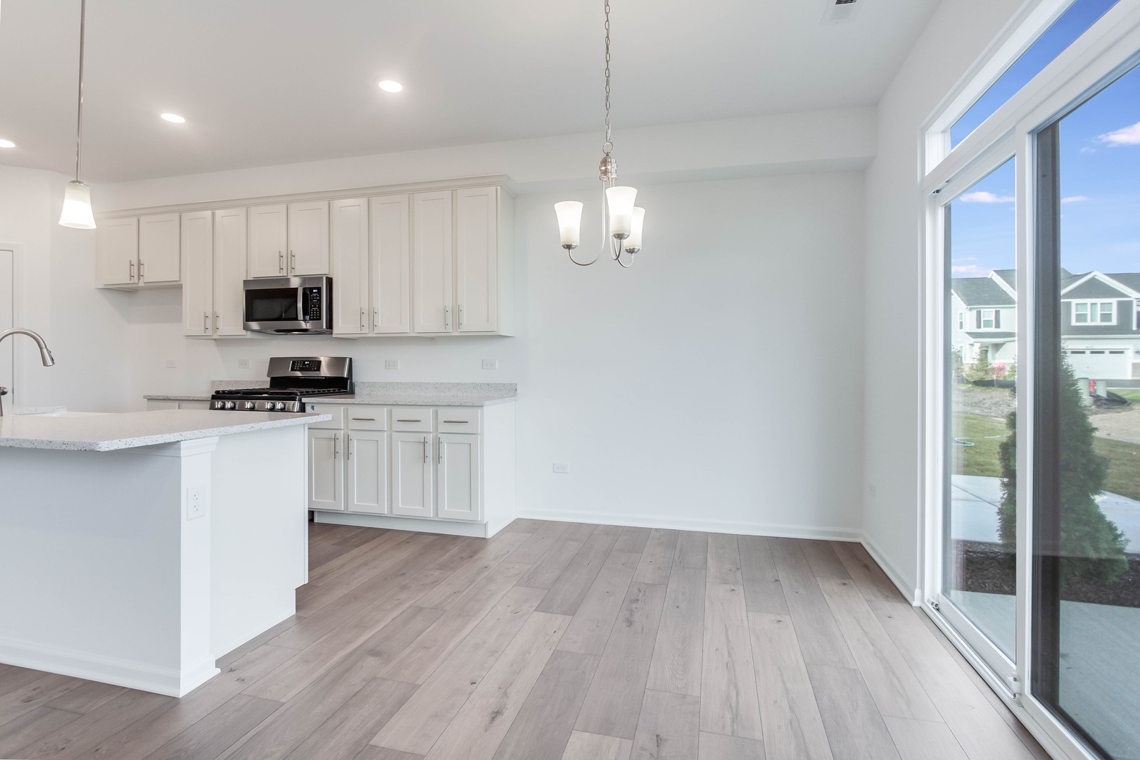 25501 West Emory Lane Plainfield, IL 60544 - Photo 8 of 28