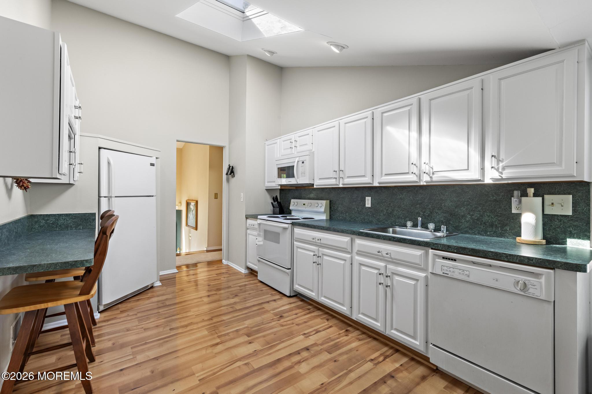 17 Arden Road Old Bridge, NJ 08857 - Photo 11 of 33 Kitchen