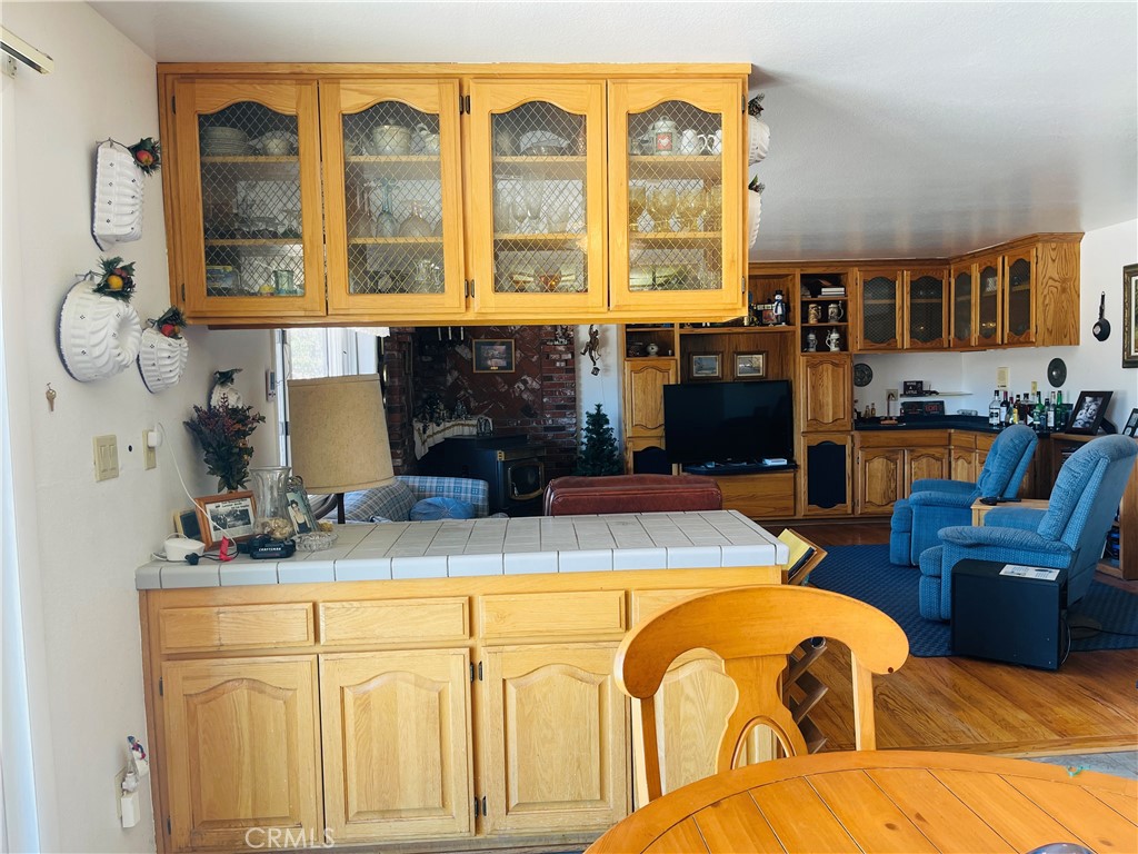 10500 Steinhoff Road Frazier Park, CA 93225 - Photo 33 of 75 Breakfast area